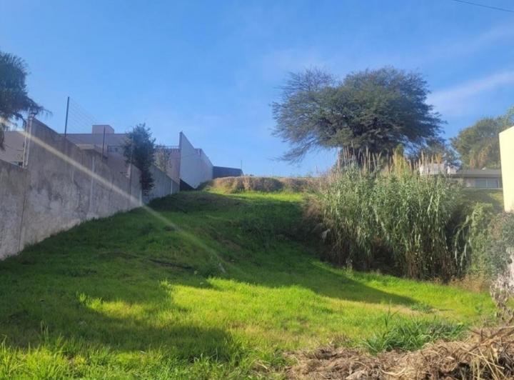 Terreno · 679m²