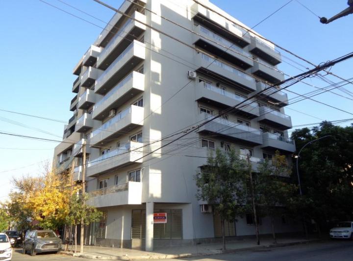 Local comercial · 64m² · 3 Ambientes
