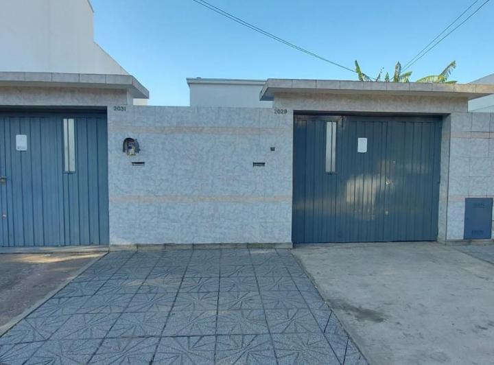 Casa · 161m² · 3 Ambientes · 2 Cocheras
