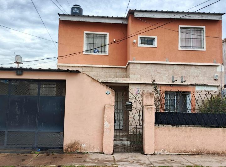 Casa · 110m² · 4 Ambientes · 1 Cochera