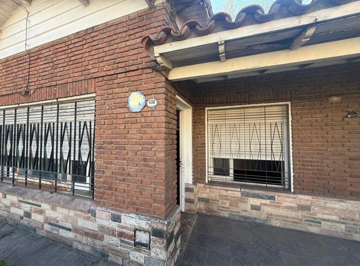 Casa · 152m² · 5 Ambientes · 1 Cochera