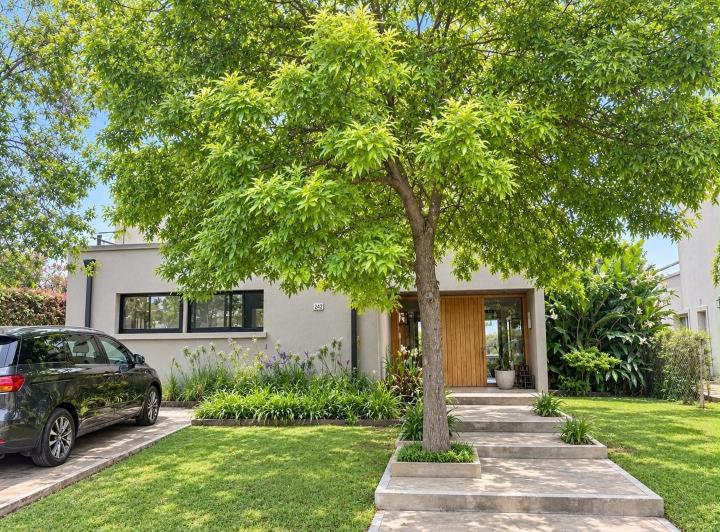 Casa · 191m² · 5 Ambientes · 1 Cochera