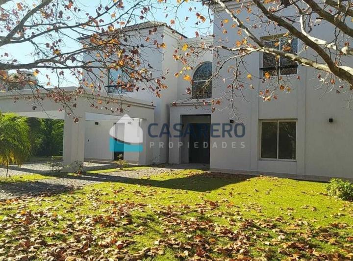 Casa · 361m² · 5 Ambientes · 2 Cocheras