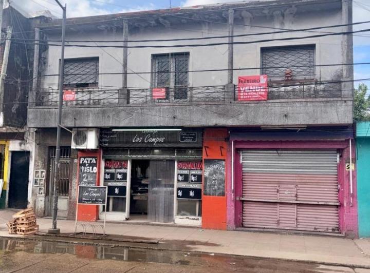 Casa · 383m² · 7 Ambientes