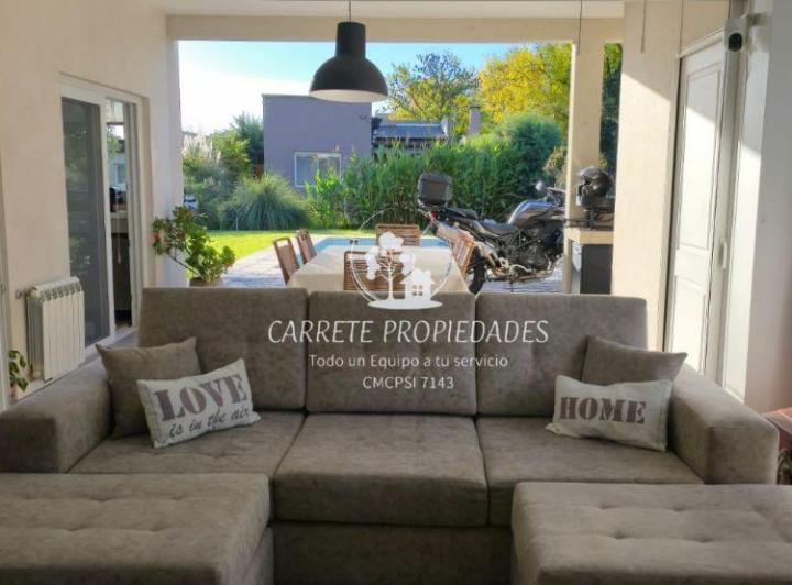 Casa · 224m² · 5 Ambientes · 3 Cocheras