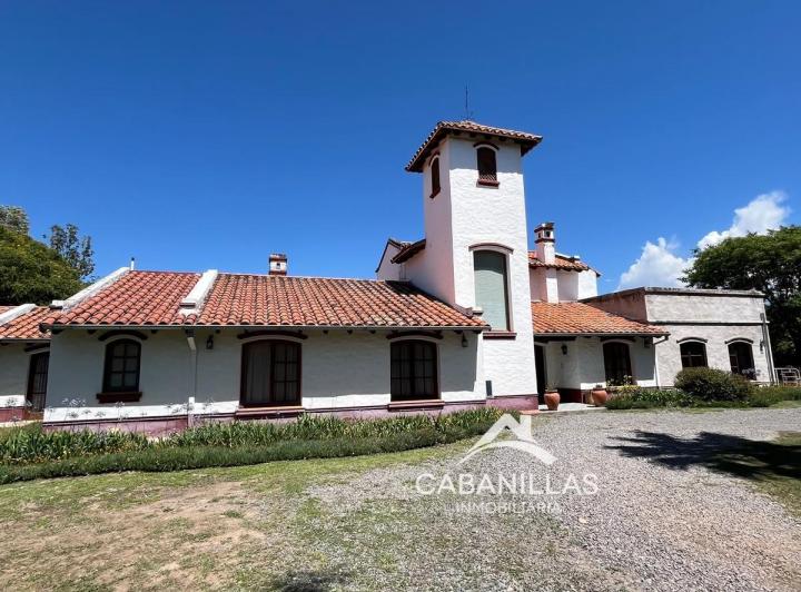 Casa · 400m² · 12 Ambientes