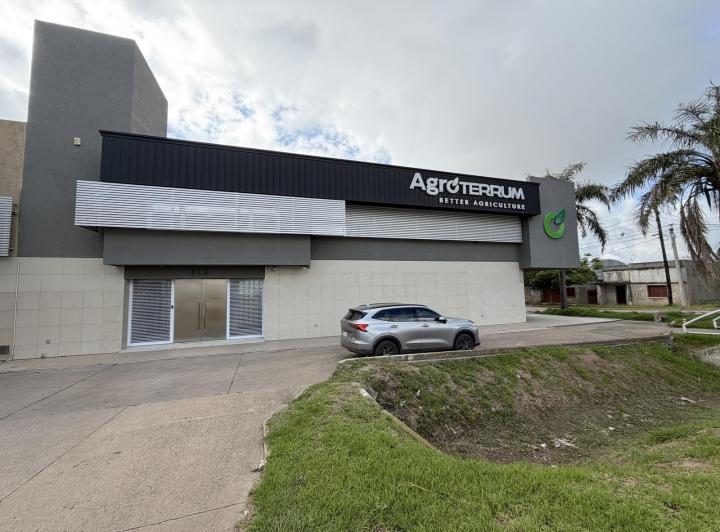 Oficina comercial · 880m²