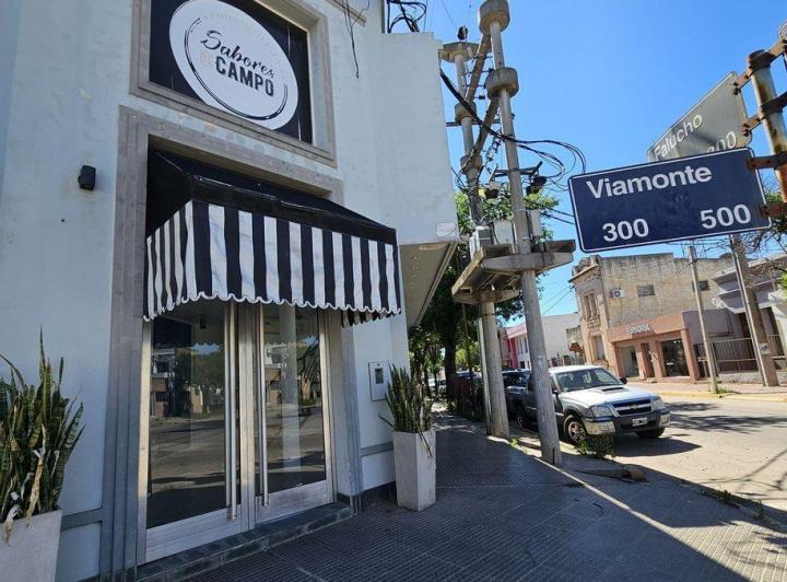 Local comercial · 100m²