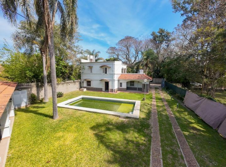 Casa · 299m² · 8 Ambientes
