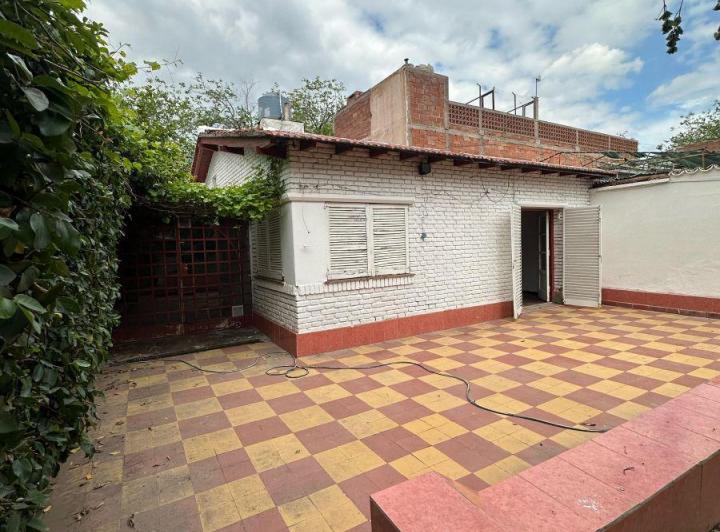 Casa · 150m² · 3 Ambientes · 2 Cocheras