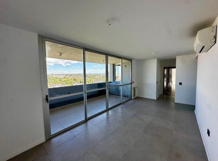 Departamento · 83m² · 4 Ambientes · 1 Cochera