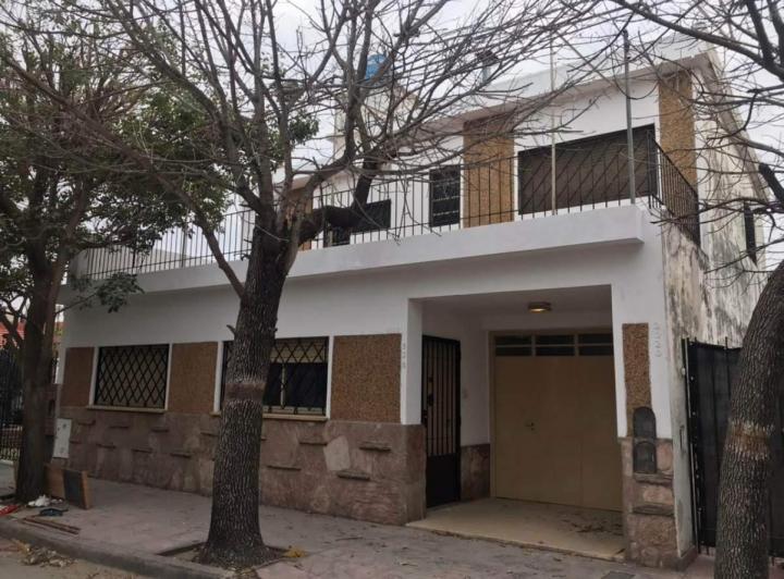 Casa · 301m² · 3 Ambientes