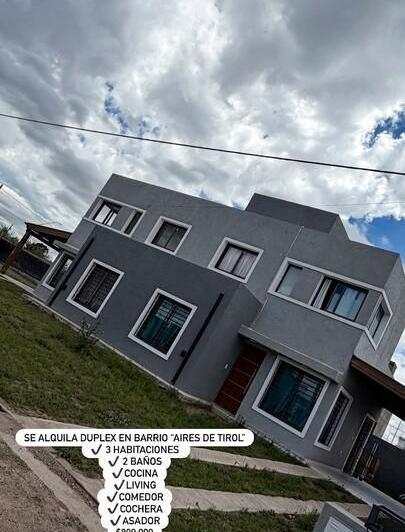 Casa · 104m² · 3 Ambientes · 1 Cochera
