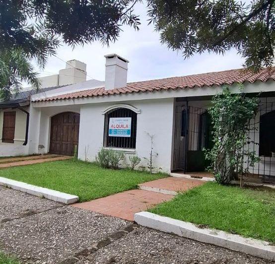 Casa · 180m² · 10 Ambientes · 2 Cocheras