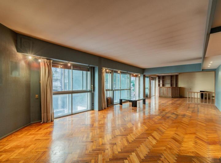 Departamento · 254m² · 5 Ambientes · 1 Cochera