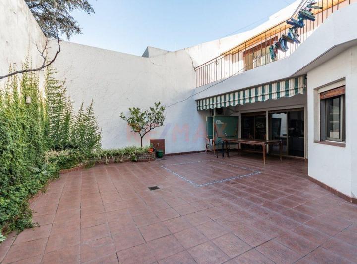Casa · 254m² · 4 Ambientes · 1 Cochera