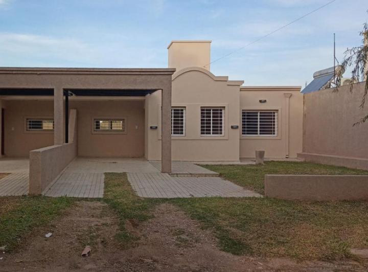Casa · 120m² · 4 Ambientes · 1 Cochera