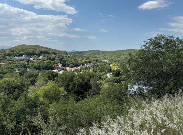 Terreno · 818m²