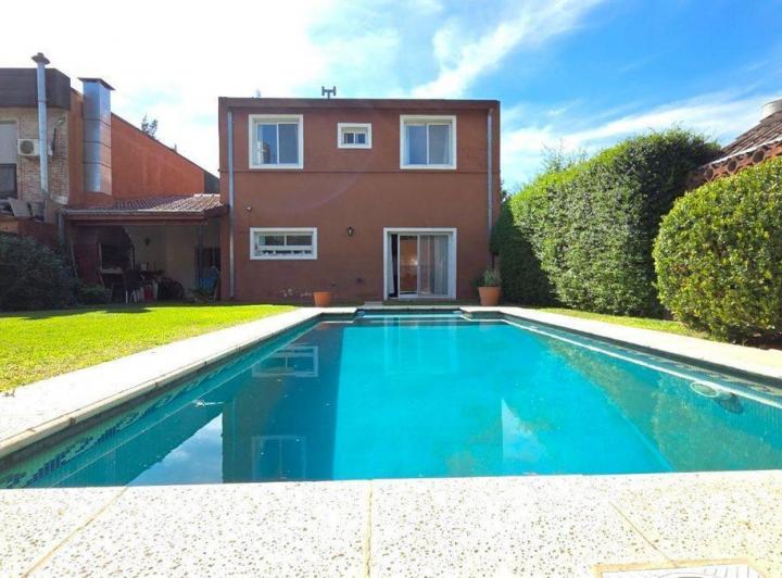 Casa · 166m² · 4 Ambientes · 1 Cochera