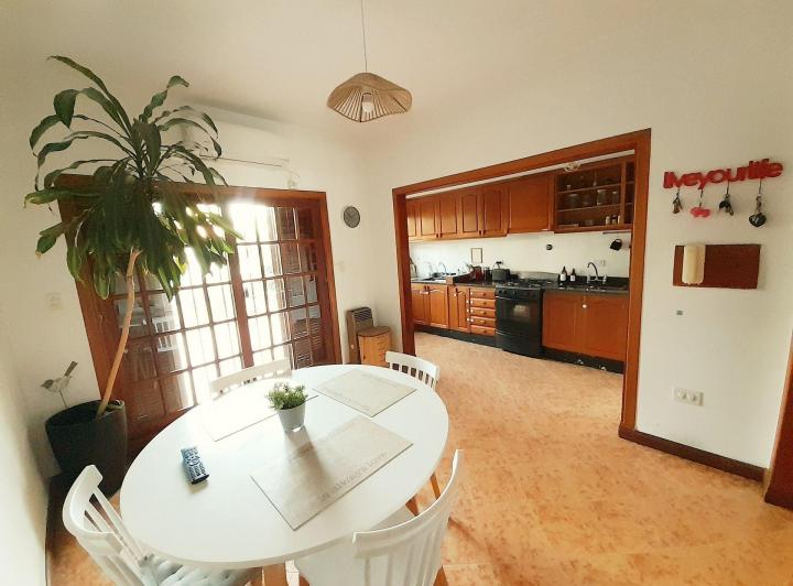 Casa · 136m² · 4 Ambientes · 2 Cocheras