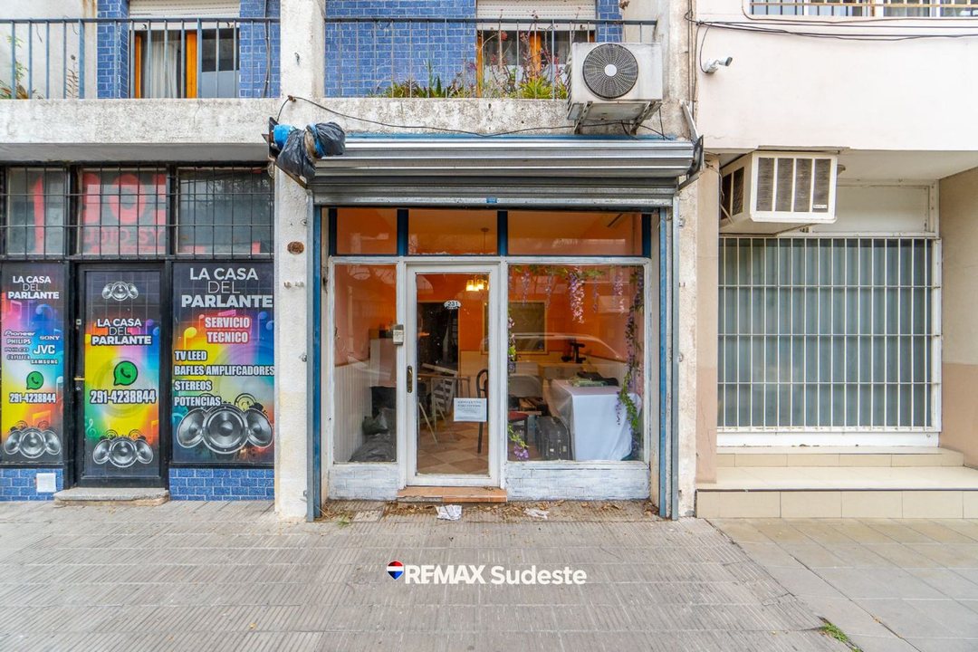 VENTA LOCAL A 3 CUADRAS DE LA PLAZA