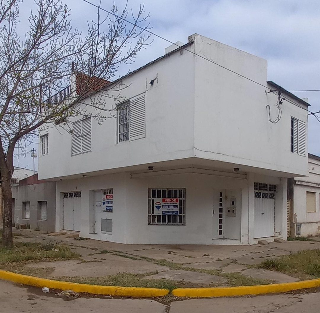 VENTA 2 DEPARTAMENTOS +COCHERA +OFICINA COMERCIAL
