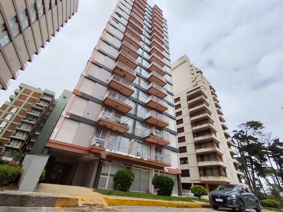 DEPARTAMENTO EN VENTA EN PINAMAR