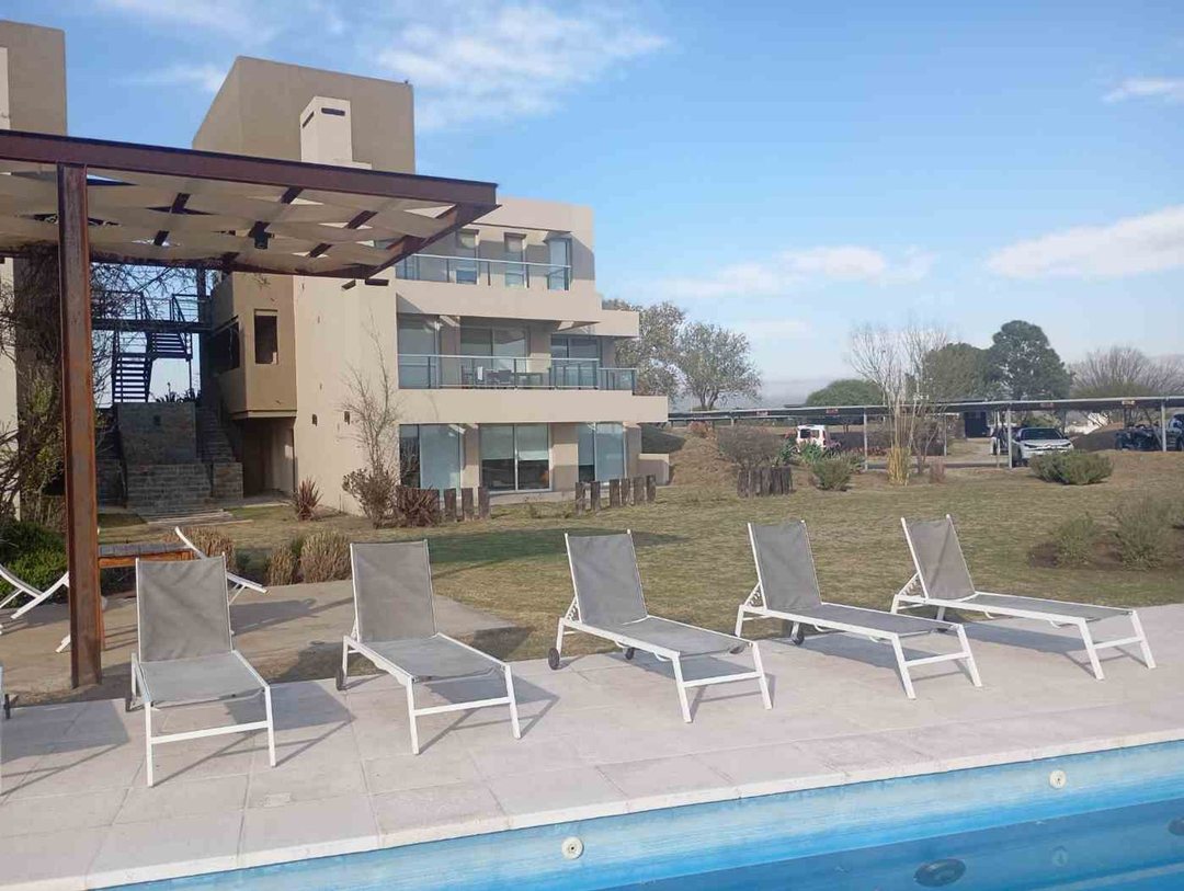 VENTA DEPARTAMENTO 1 DORM CARLOS PAZ GOLF