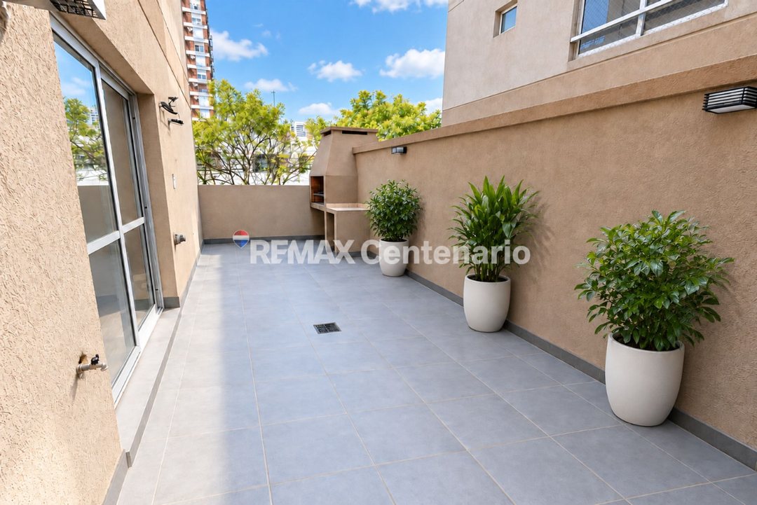 3 AMB C/PATIO, BALCÓN Y PARRILLA. Apto Credito