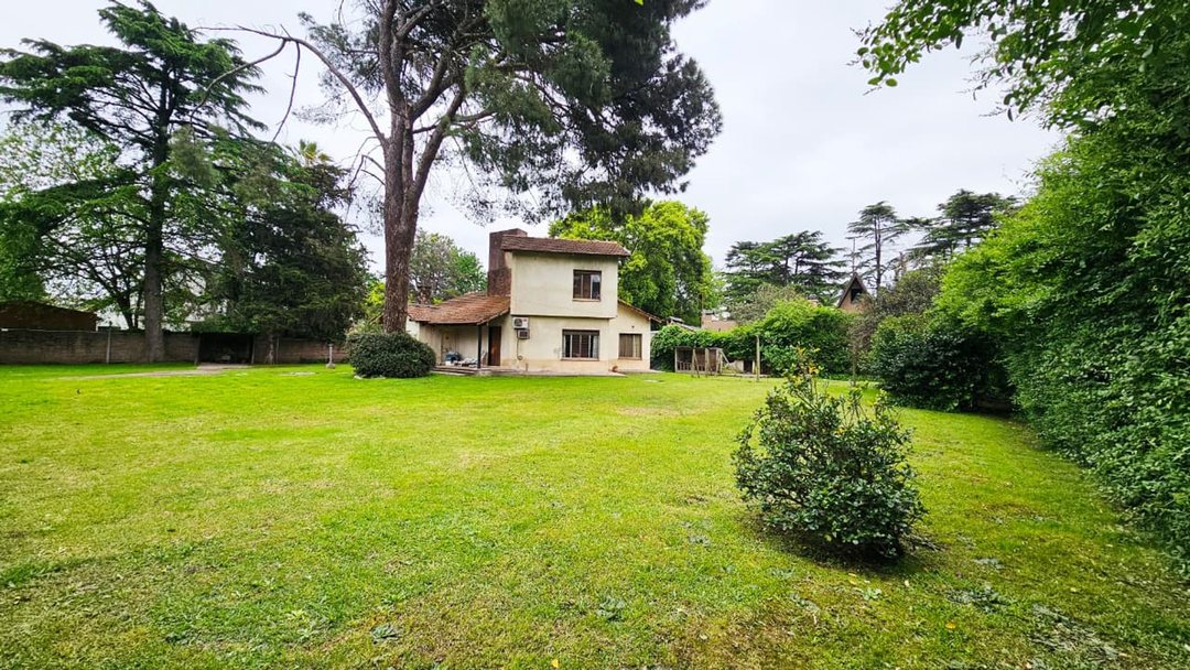 VENTA CASA 4 AMB EN LA REJA GRAN PARQUE