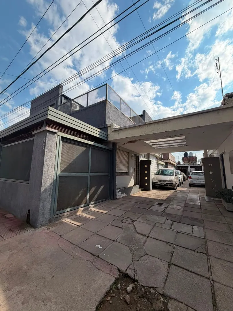 ALQUILER- Departamento de dos dormitorios con patio y gran terraza - Barrio Maip...