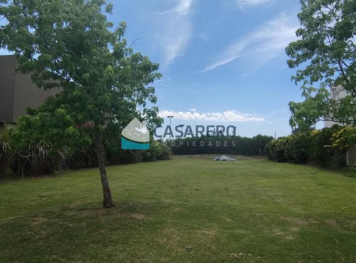 Terreno · 562m²