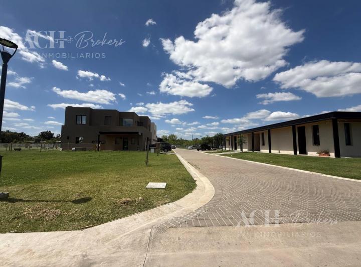 Terreno · 380m²