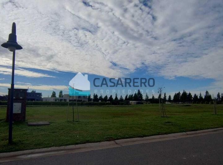 Terreno · 802m²