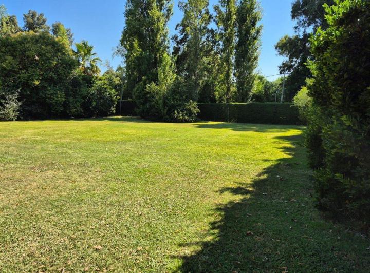 Terreno · 803m²