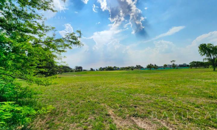 Terreno · 1270m²