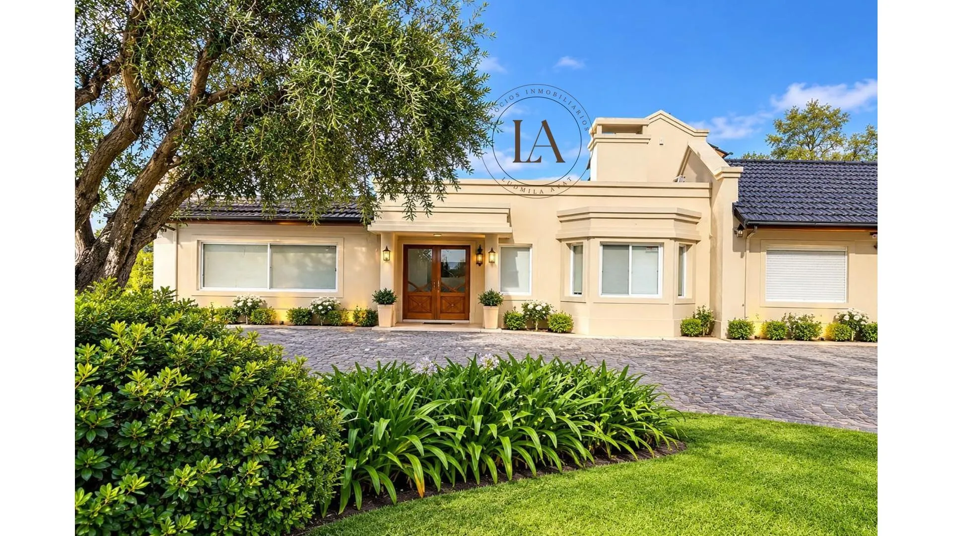 CASA EN VENTA EN CAMPOS DE ALVAREZ