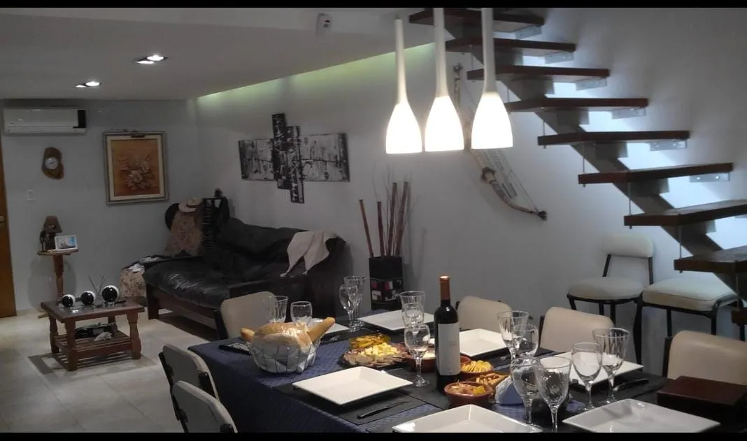 🏡 Casa en Alquiler en Talleres Sur | 2 Dormitorios, Jacuzzi y Patio con Asador
