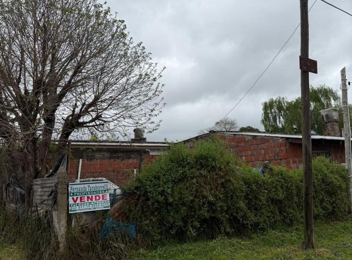 Terreno · 215m²