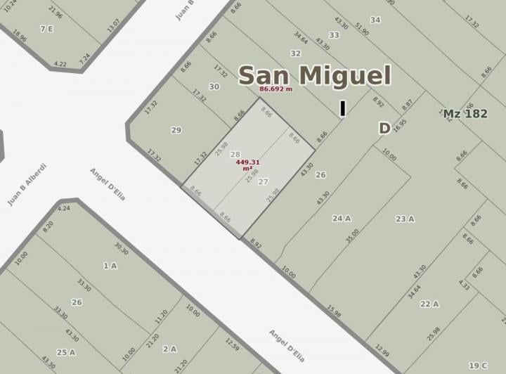 Terreno · 450m²