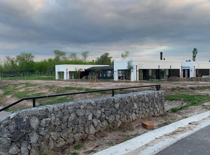 Terreno · 813m²