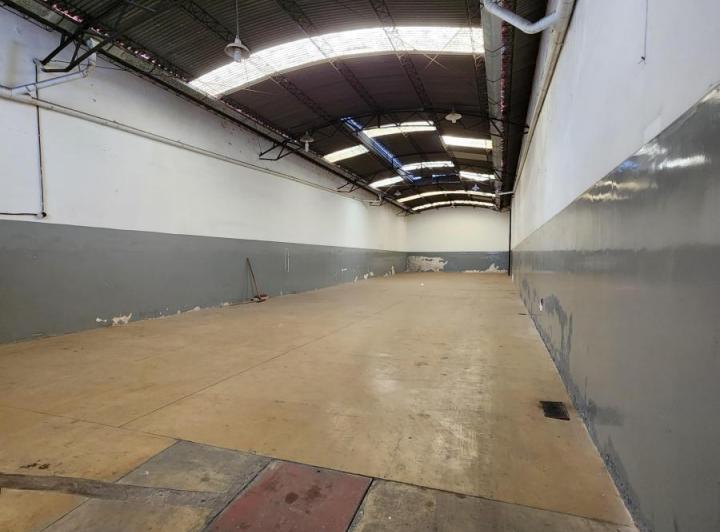 Depósito · 375m² · 3 Ambientes