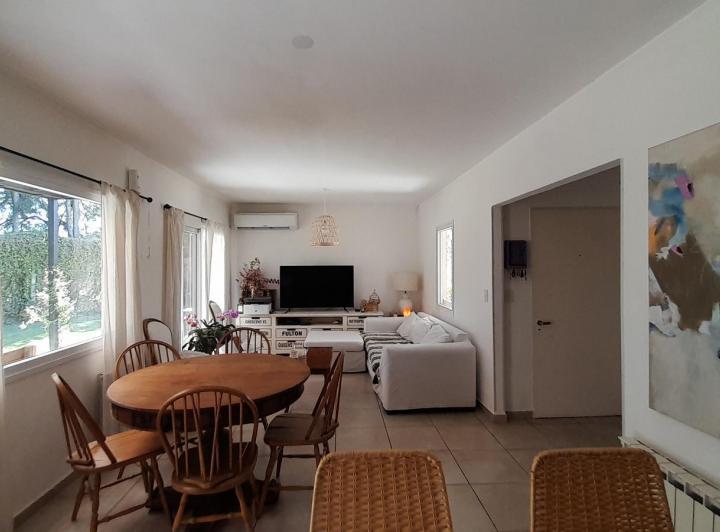 Casa · 120m² · 5 Ambientes · 2 Cocheras