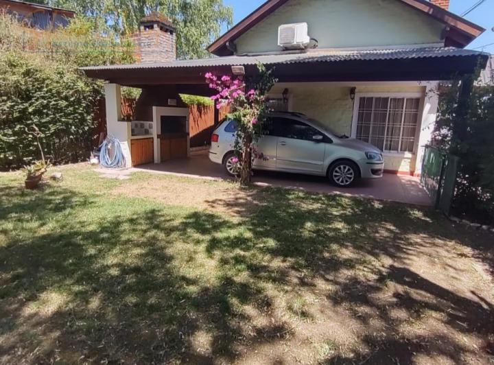Casa · 80m² · 4 Ambientes · 1 Cochera