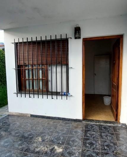 Casa · 180m² · 3 Ambientes · 2 Cocheras
