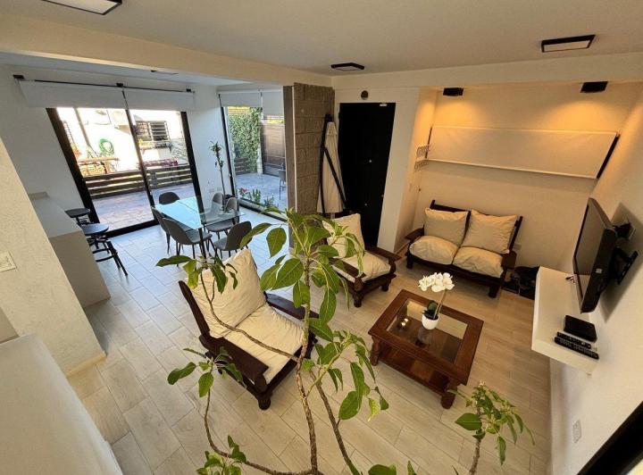 Casa · 145m² · 3 Ambientes · 2 Cocheras