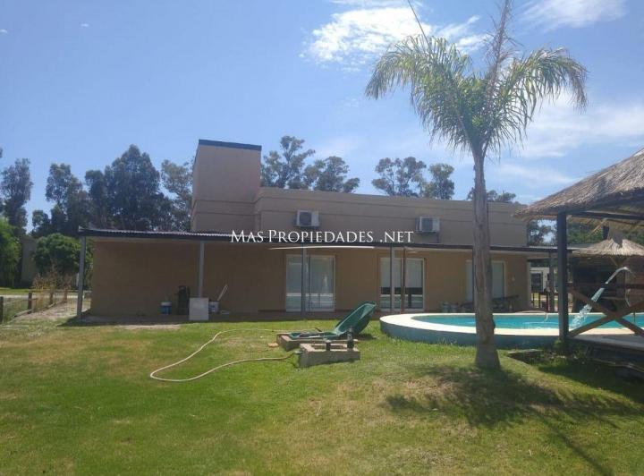 Casa · 150m² · 4 Ambientes · 1 Cochera