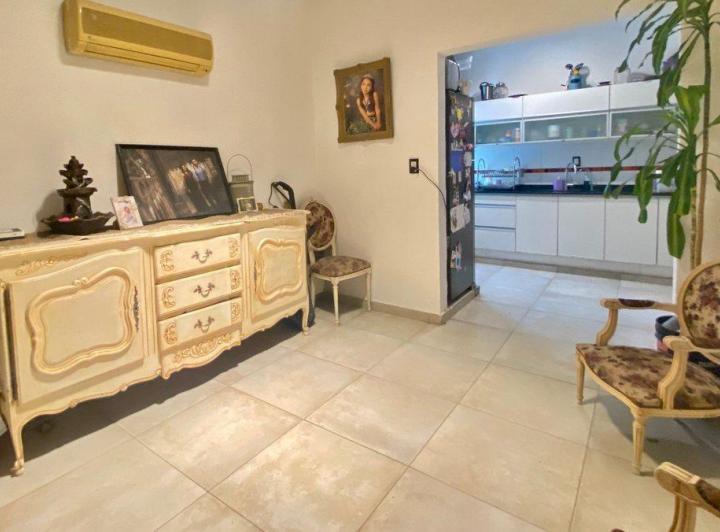Casa · 71m² · 4 Ambientes · 1 Cochera