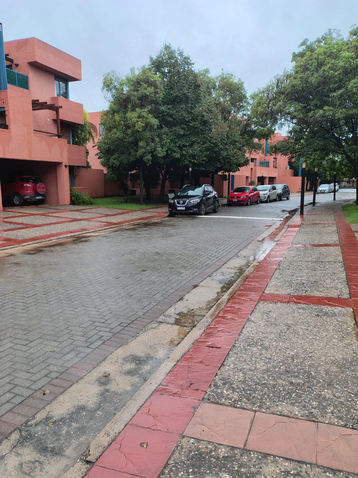 VENTA DEPTO 3 DORM COCHERA  Bº JARDIN CERRADO