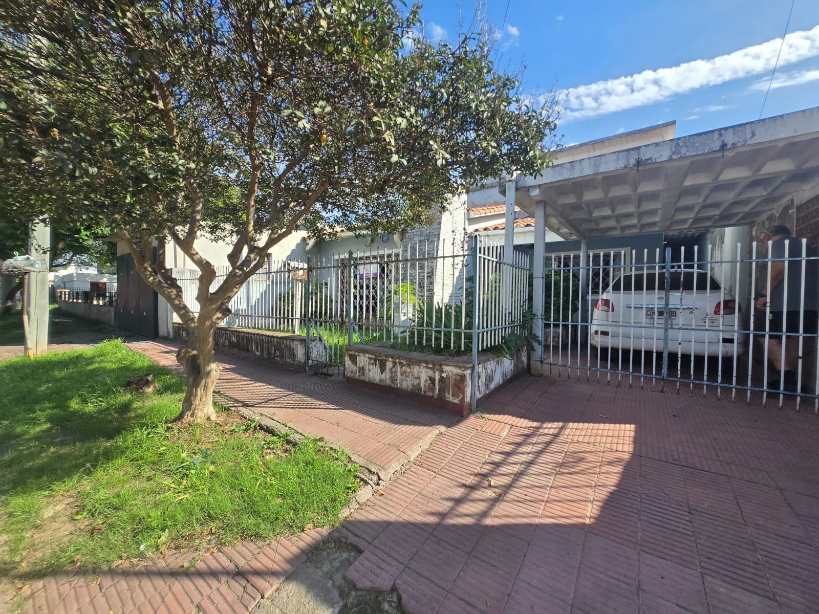 CASA 3 DORMITORIOS EN VENTA - B° MATIENZO - APTA CREDITO